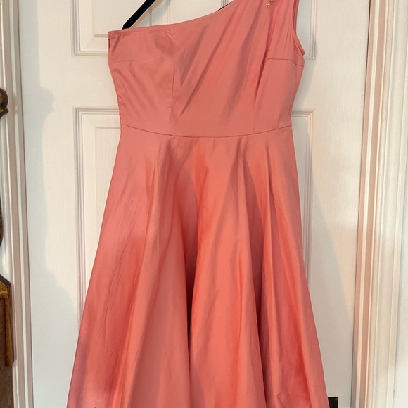 *NWT* Vivacious Vixen Apparel Pink dress - Picture 3 of 4